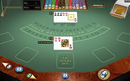 Der Tisch von Vegas Strip Blackjack von Microgaming